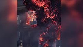 Stare de urgență după erupția vulcanului din Islanda! Lava a distrus infrastructura din Grindavik